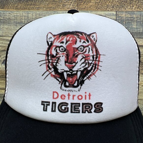 Detroit Tigers Mens Trucker Hat Black Snapback Vintage 1957 Logo Football Cap - Picture 3 of 8